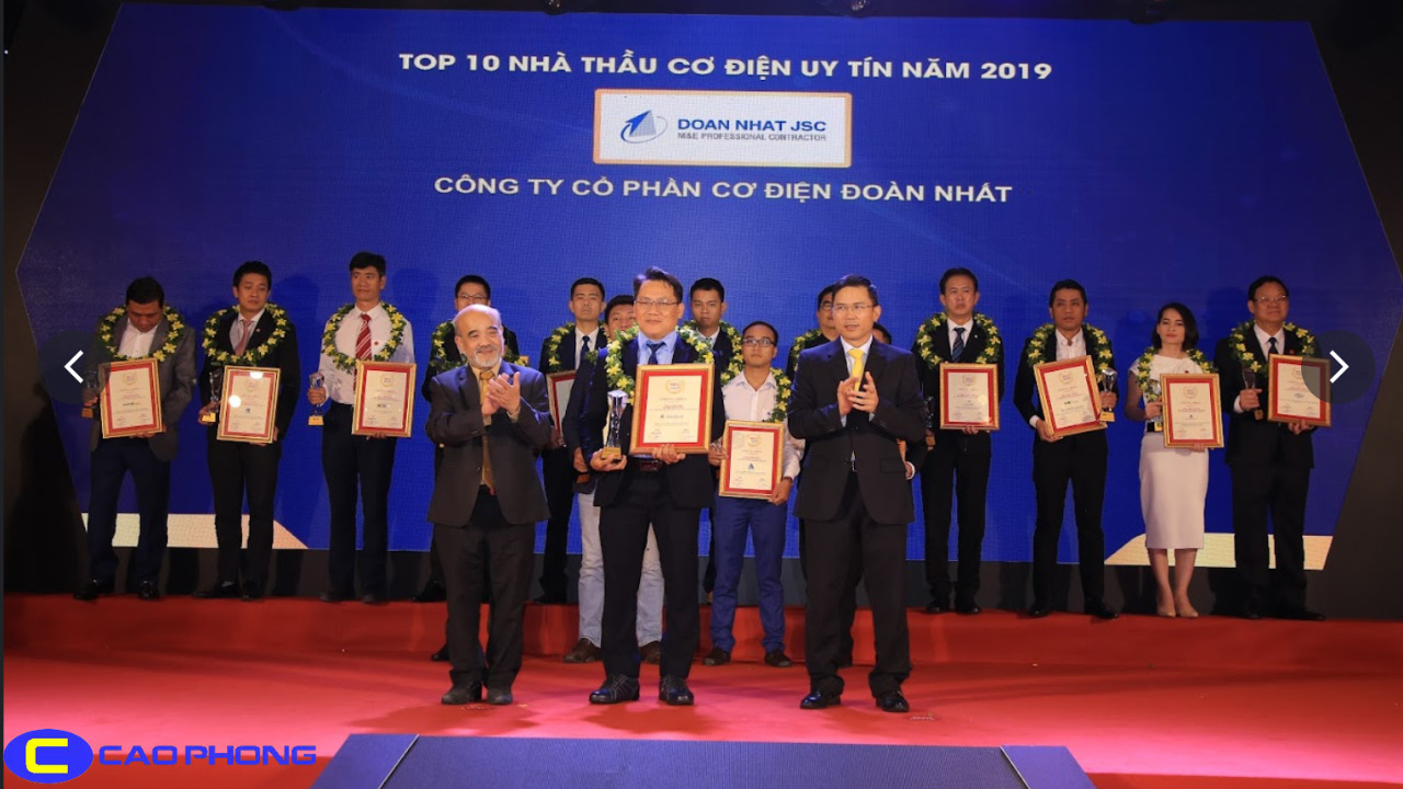 nha-thau-co-dien-doan-nhat